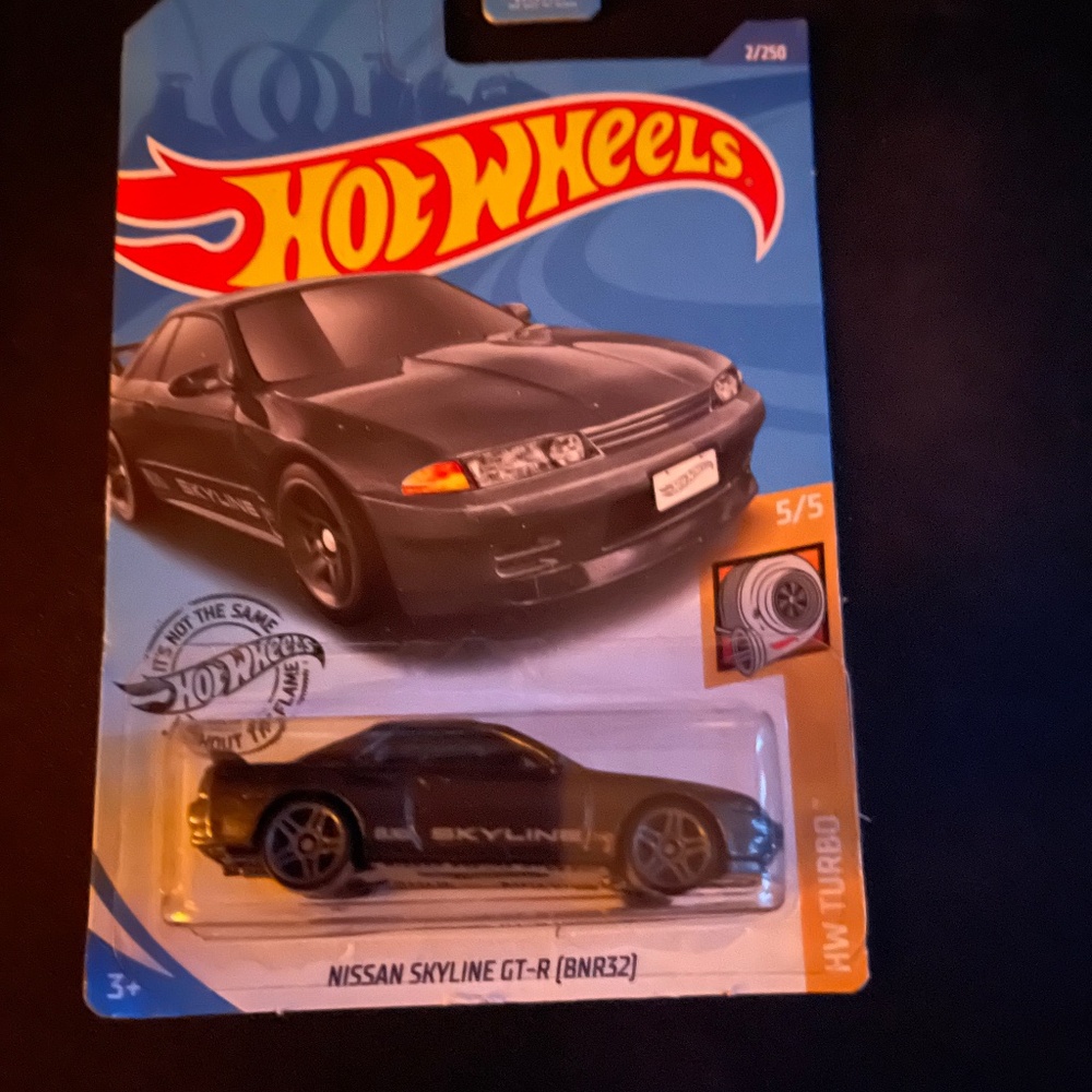 Hot Wheels Nissan Skyline GT-R